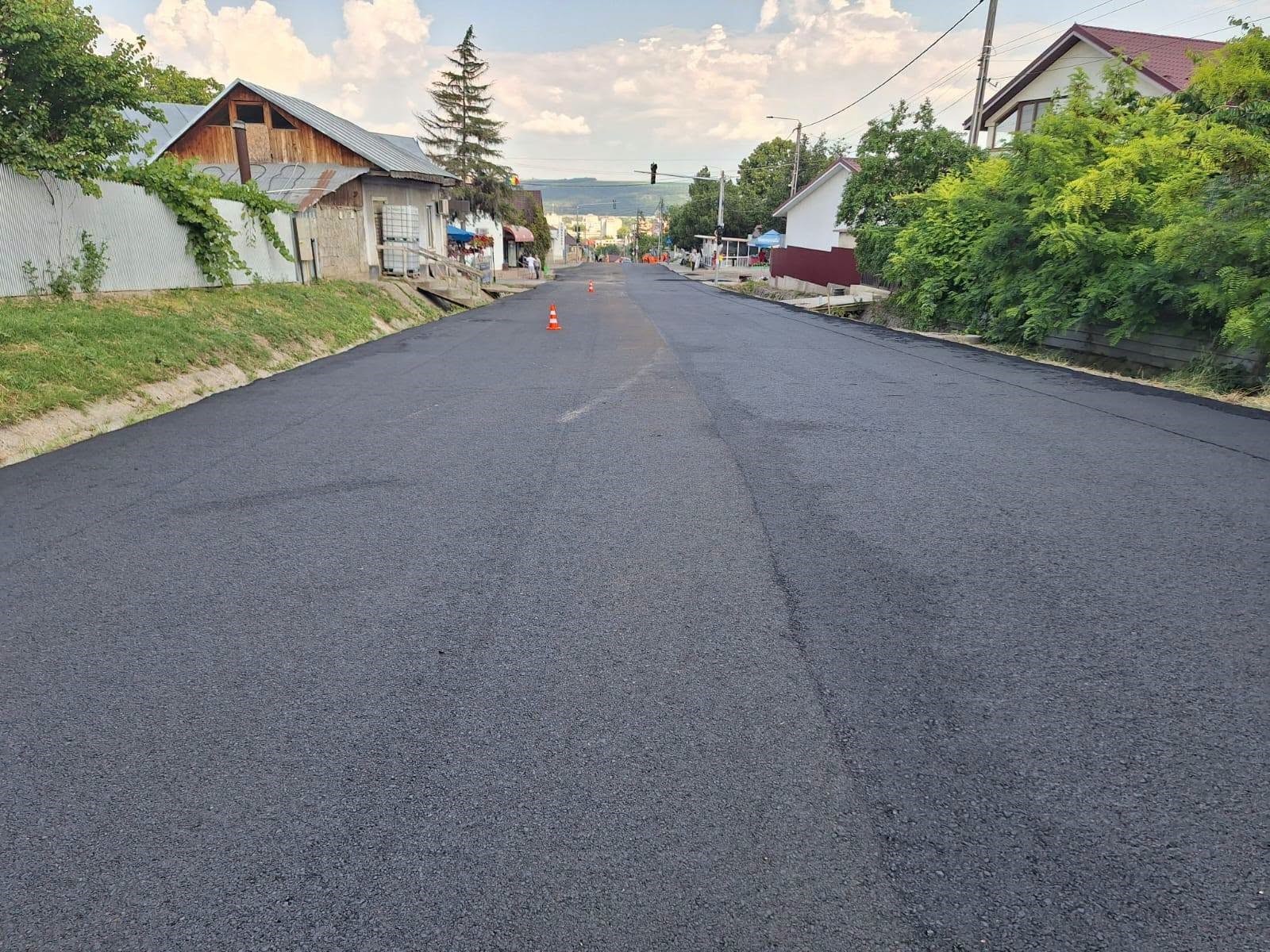 Grupul de firme TRANSMIR s-a mobilizat exemplar și a asfaltat strada 1 Decembrie în timp record, la Bârlad 1 bun transmir barlad 46