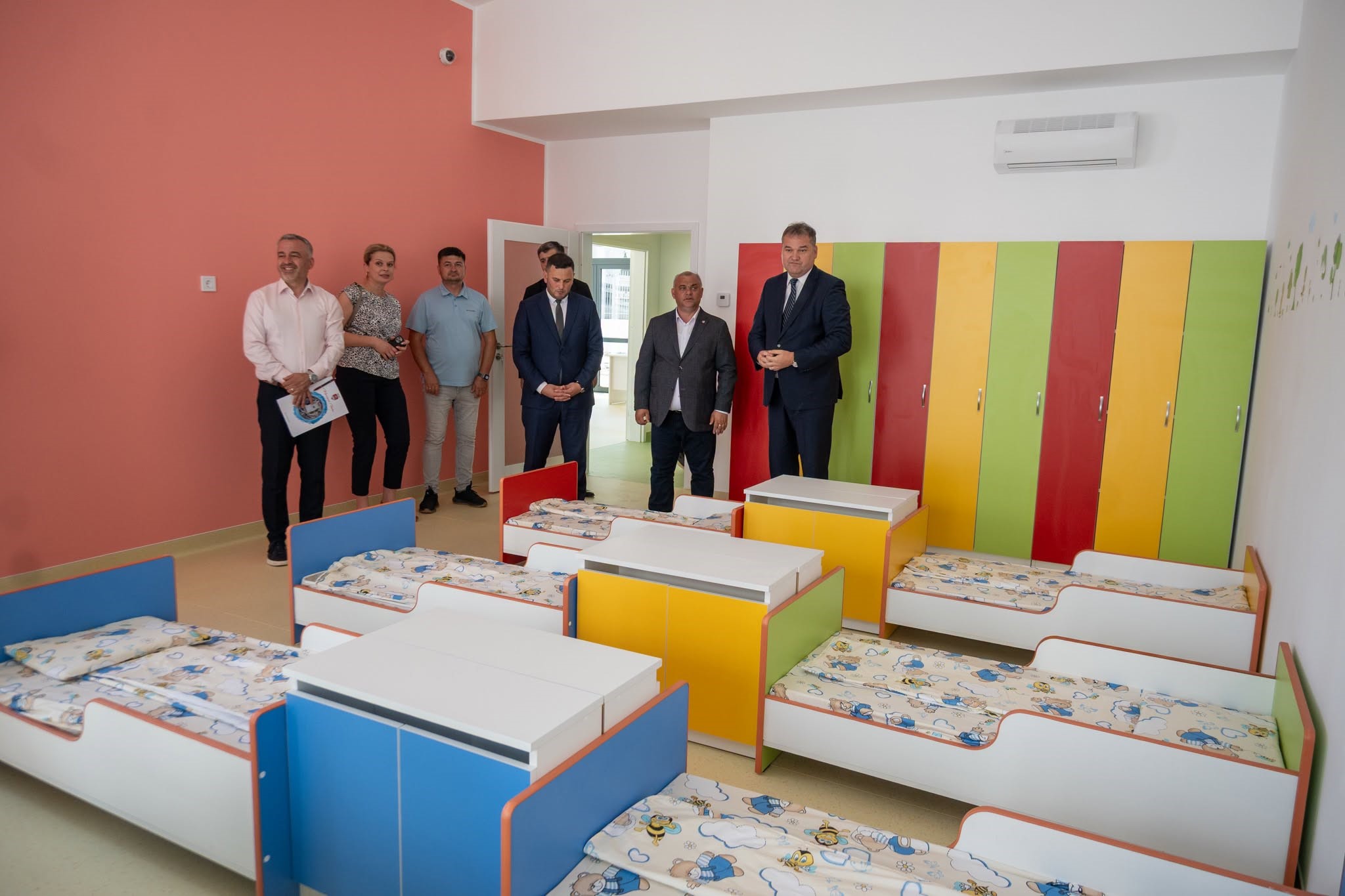 Ministrul Dezvoltării, Cseke Attila, a inaugurat noua creșă din Viișoara, Vaslui. Investiție de aproape 5 milioane de lei prin PNRR 2 cresa viisoara 23