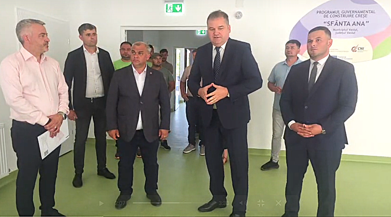 Ministrul Dezvoltării, Cseke Attila, a inaugurat noua creșă din Viișoara, Vaslui. Investiție de aproape 5 milioane de lei prin PNRR 4 cske attila vaslui 8