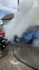 Scurtcircuit electric, cauza incendiului de autoturism de la Silver Mall Vaslui 2 incendiu autoturism vaslui 920