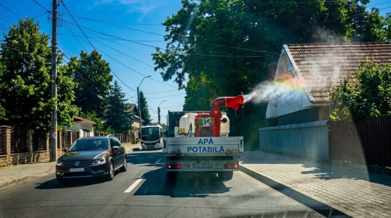 Măsuri împotriva caniculei: GOSCOM Vaslui răcorește zonele intens circulate cu vapori de apă