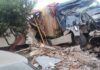 Accdent grav la Berezeni, un TIR a spulberat o casă