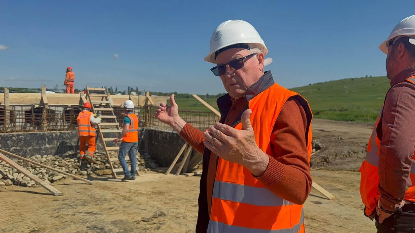 Bilanț la 18 ani de Viacons Rutier. Daniel Dobrea: ”Am lăsat în urmă proiecte frumoase, drumuri moderne și poduri solide” 4 ciomaga viacons 0