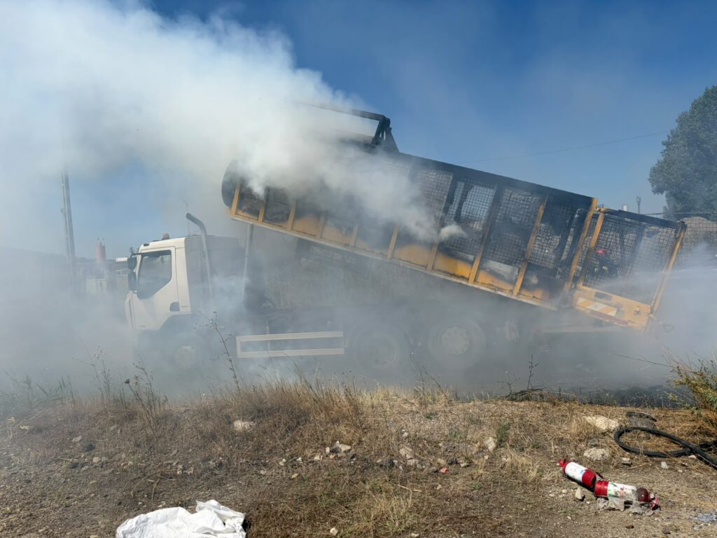 incendiu camion reciclabil 129