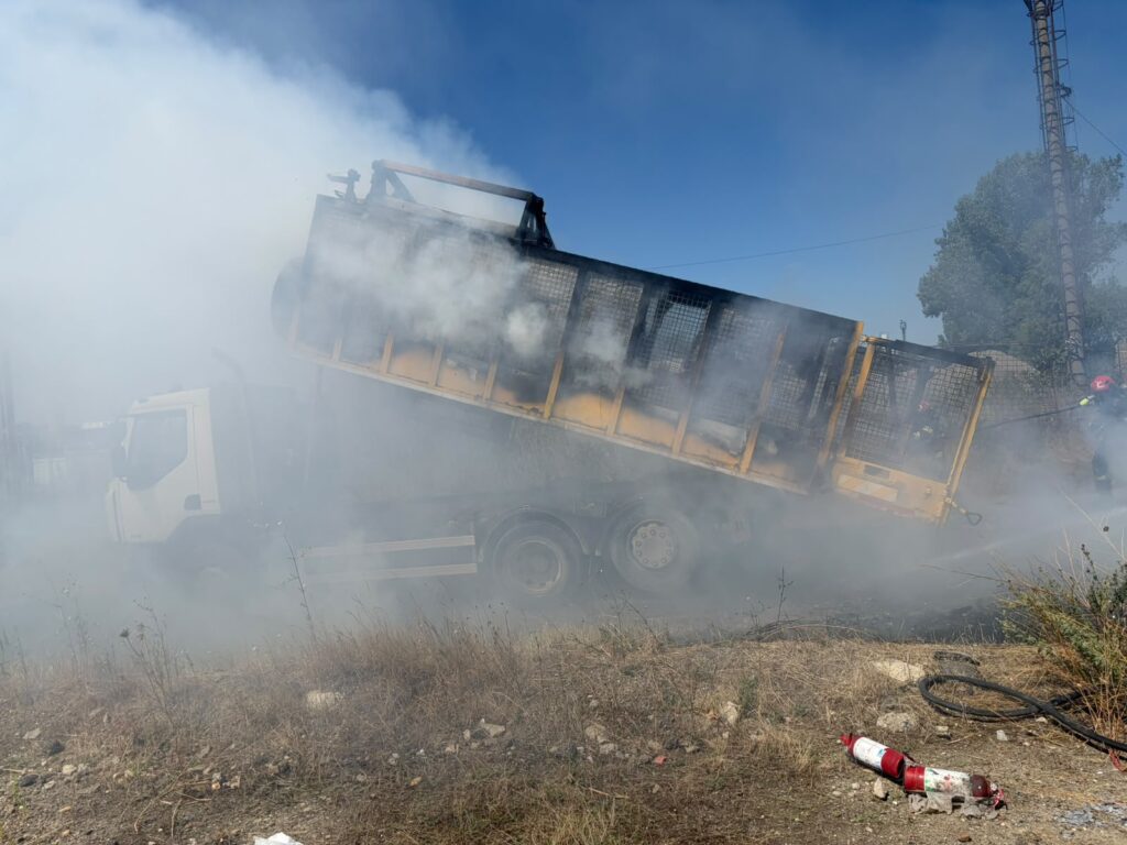 incendiu camion reciclabil 9