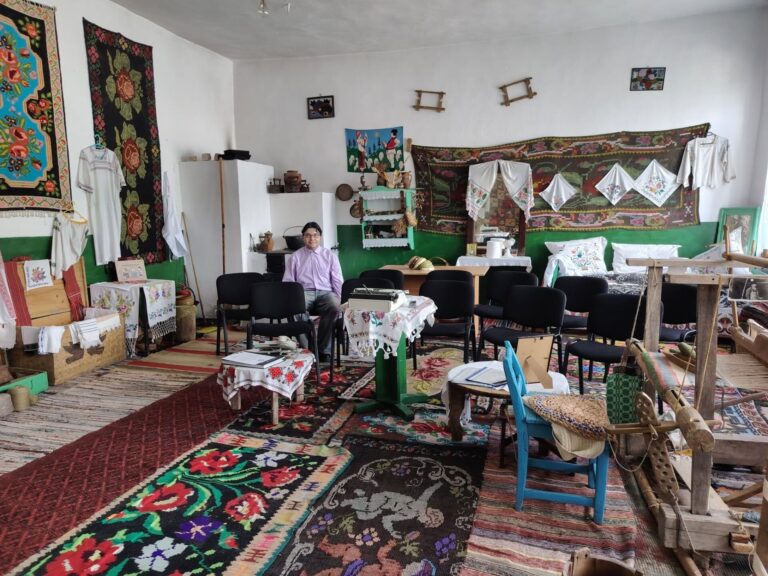 „Noaptea Muzeelor la Sate” ajunge la Laza, în weekend. Tradiții, meșteșuguri, umor și gastronomie locală