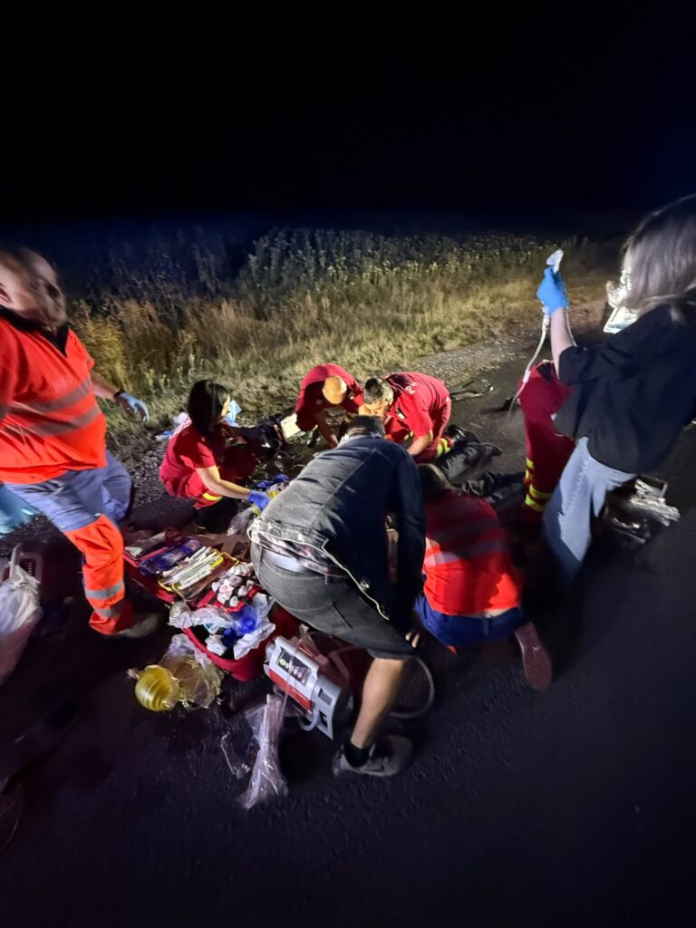 A murit pietonul lovit de mașină pe DN 24, la Pribești. Accidentul a fost văzut de un echipaj de Ambulanță